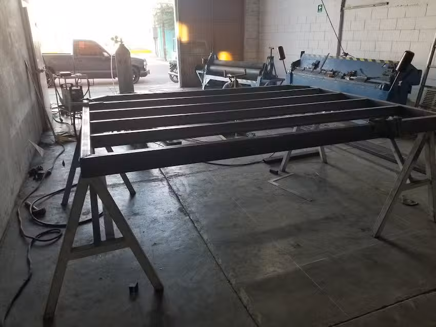 Acero inoxidable Nevarez