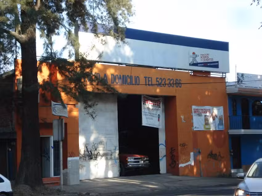 Aceros y Cementos de P&aacute;tzcuaro SA de CV GRUPO de ORO Suc. Paseo