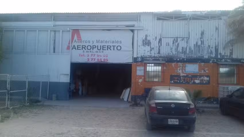 Aceros y Materiales aeropuerto