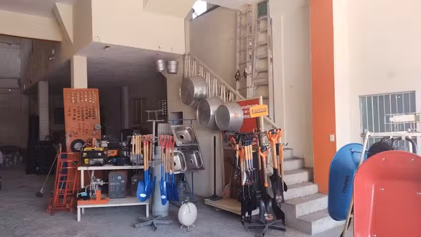 Aceros y materiales de Tuxpan