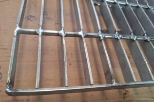 ACEROS Y METALES DE OXIPACO