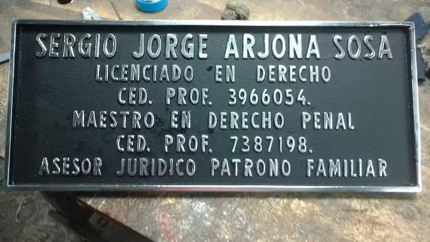 ALUMBRON DEL SURESTE S.A DE C.V.