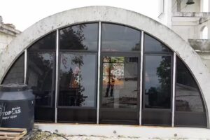 ALUMINIO Y HERRAJES ZAPATA &ldquo;POZO 13&rdquo;