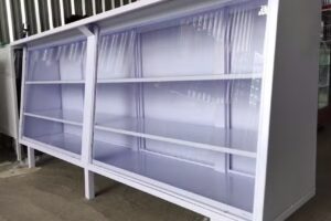 Anaqueles-Vitrinas Ambriz