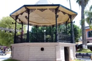 Artesan&iacute;as Met&aacute;licas Uripit&iacute;o