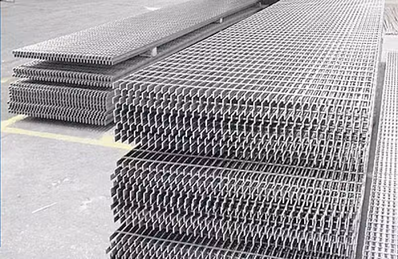 COMERCIALIZADORA Y DISTRIBUIDORA INOX