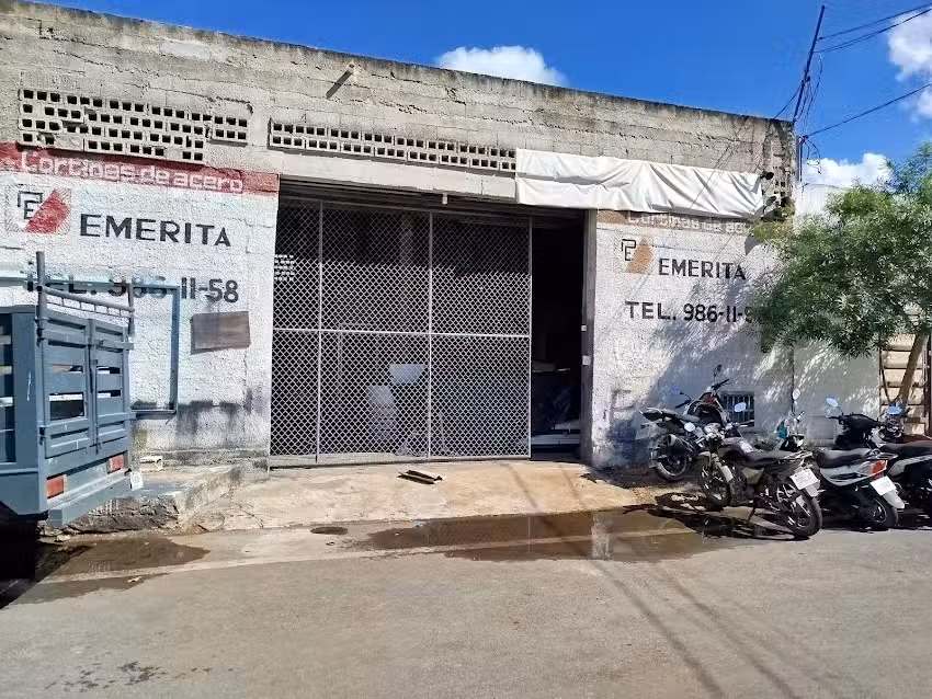 Cortinas de acero em&eacute;rita