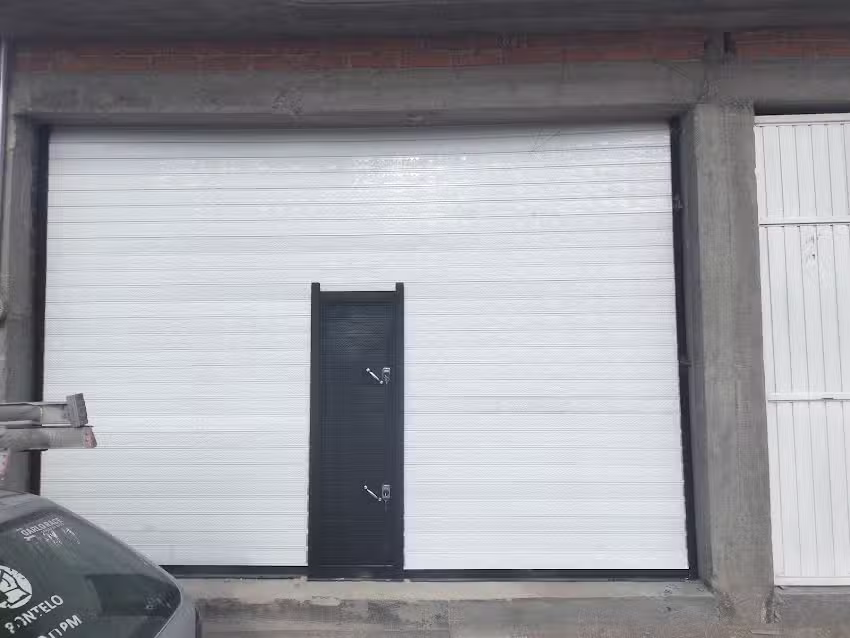 Cortinas de acero y Portones L&oacute;pez