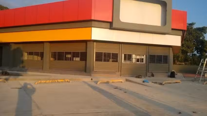 Cortinas de Acero y Puertas Autom&aacute;ticas Valles