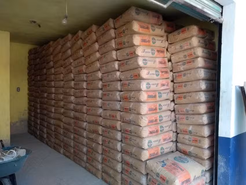 Distribuidor autorizado de aceros y cementos