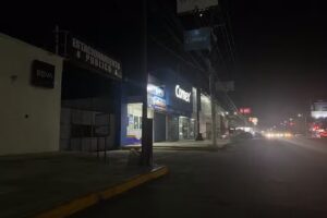 Distribuidora De Aceros y Materiales