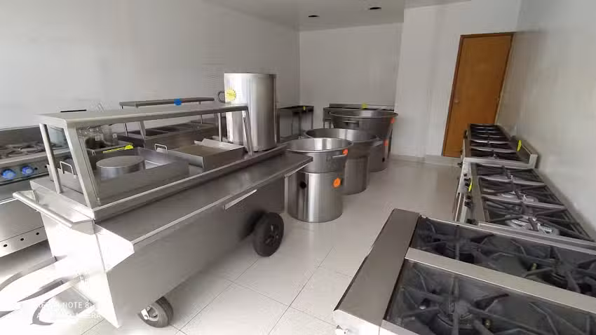 EQUIPOS INOXIDABLES MERA (SHOWROOM)