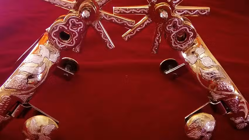 Espuelas, herrajes y mas