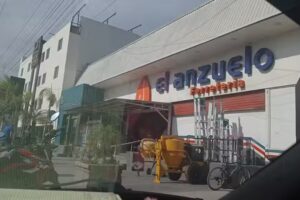 Ferretería El Anzuelo Suc. Boulevard