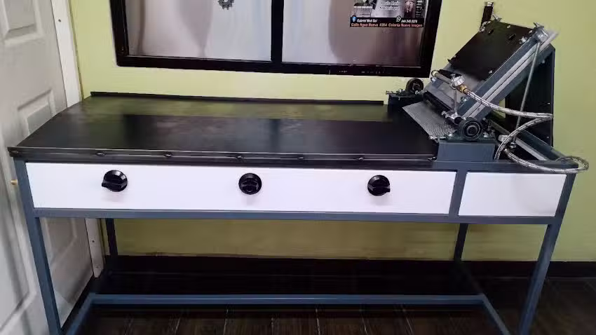 Gabriel Herrer&iacute;a pueblo quieto