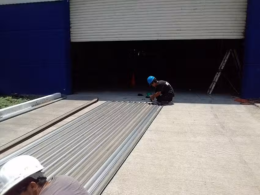 GRUPO HALC&Oacute;N CORTINAS DE ACERO
