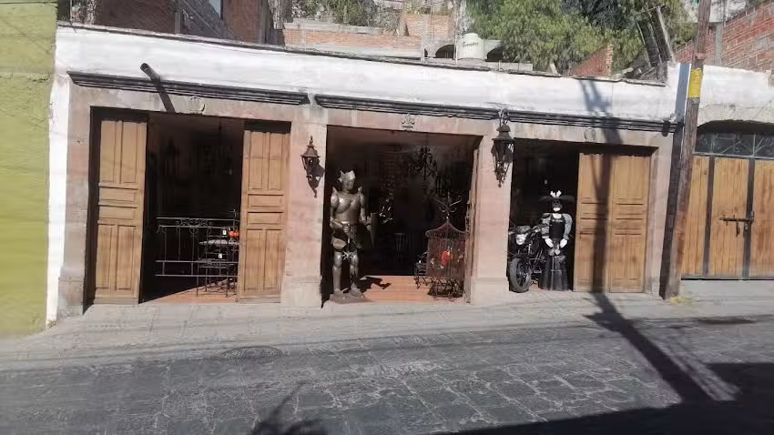 Herrer&iacute;a Art&iacute;stica Anguiano