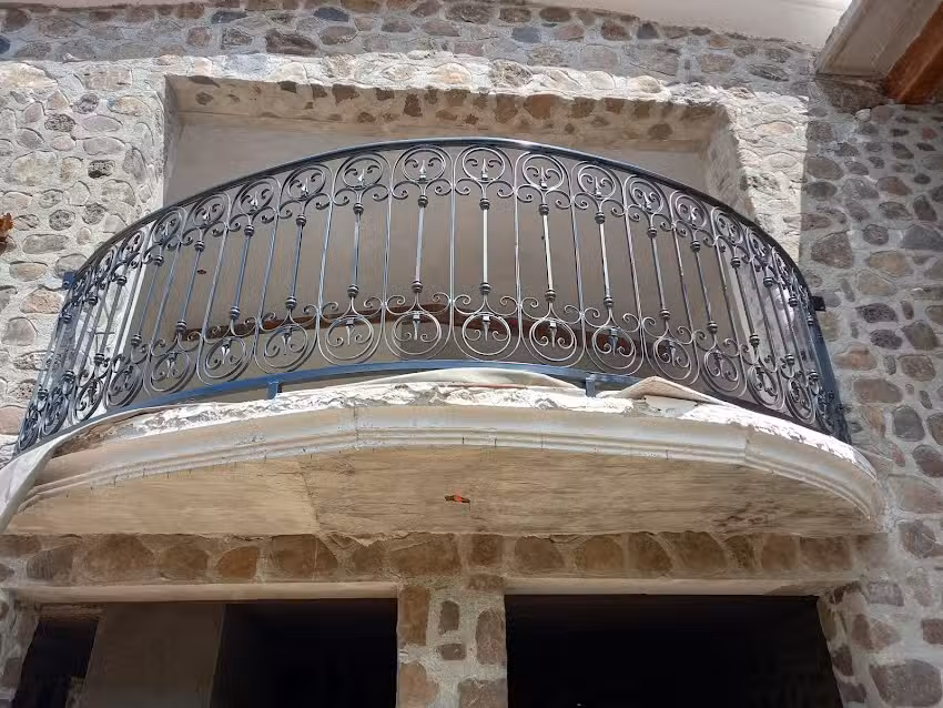 Herrer&iacute;a Castillo