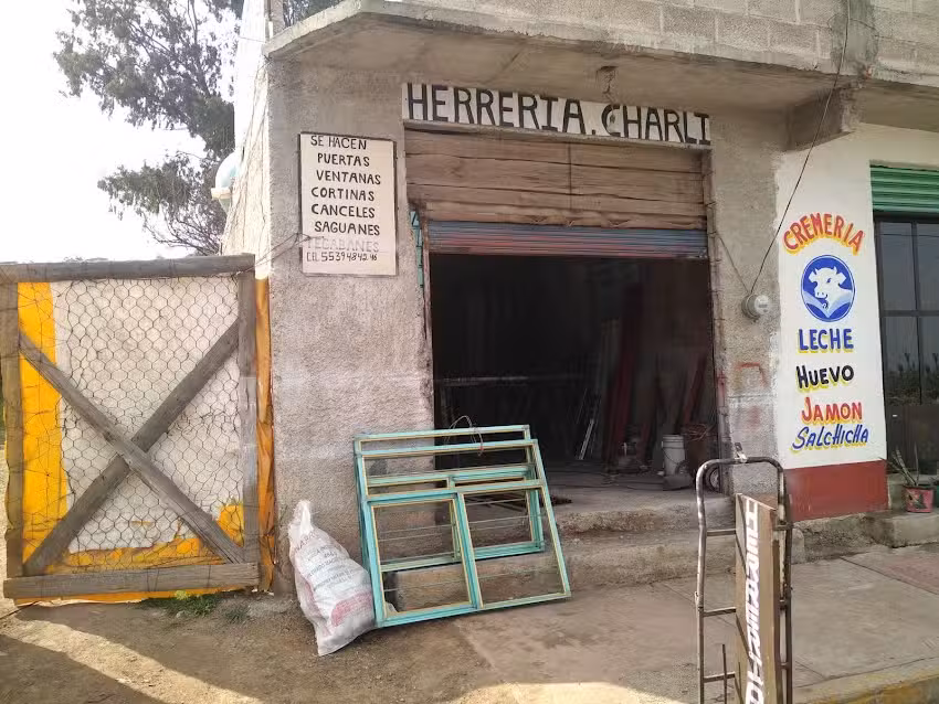 Herrer&iacute;a Charli