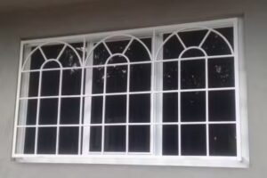 Herrer&iacute;a y balconeria &ldquo;meny&rdquo;