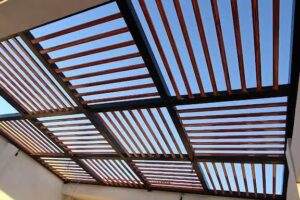 JA WANAJI&rsquo; balconeria vidrios y aluminios.