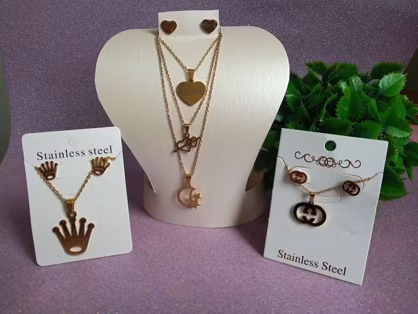 Joyer&iacute;a fina de acero inoxidable