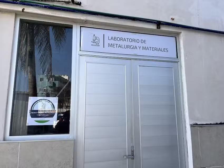 Laboratorio de Metalurgia y Materiales (LAMYM)