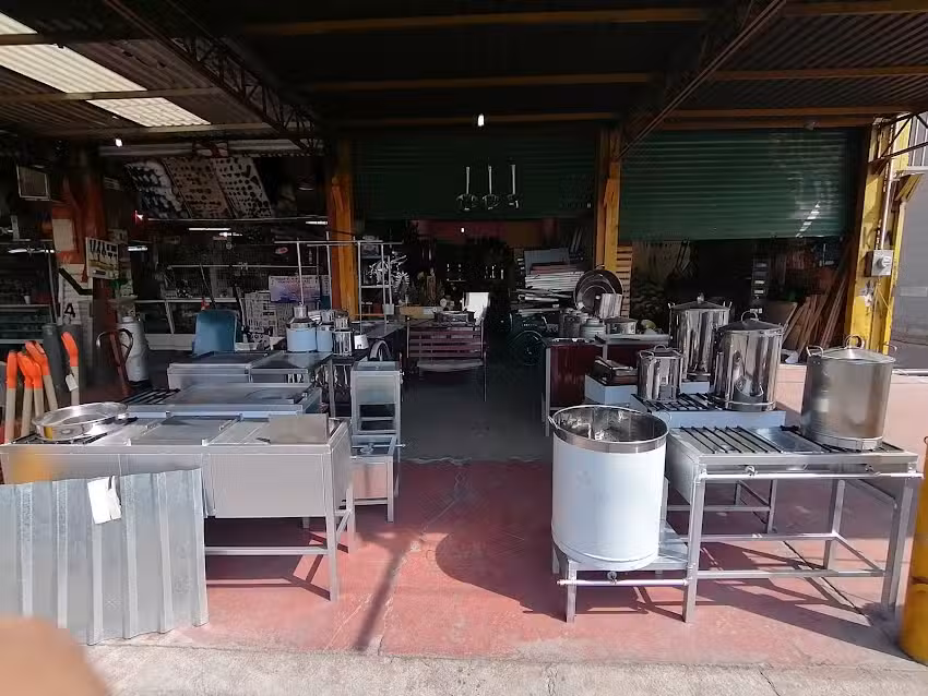 Los Tres Reto&ntilde;os