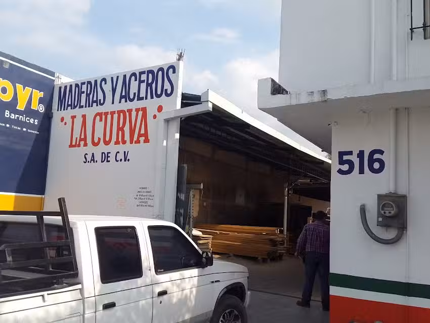 Maderas y Aceros la Curva