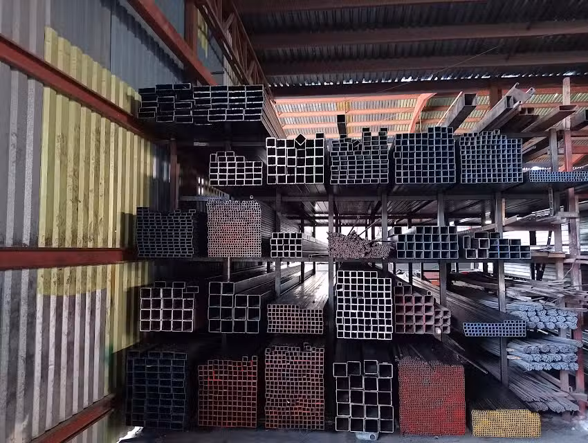 Mercado de aceros de nuevo laredo ,SA de CV