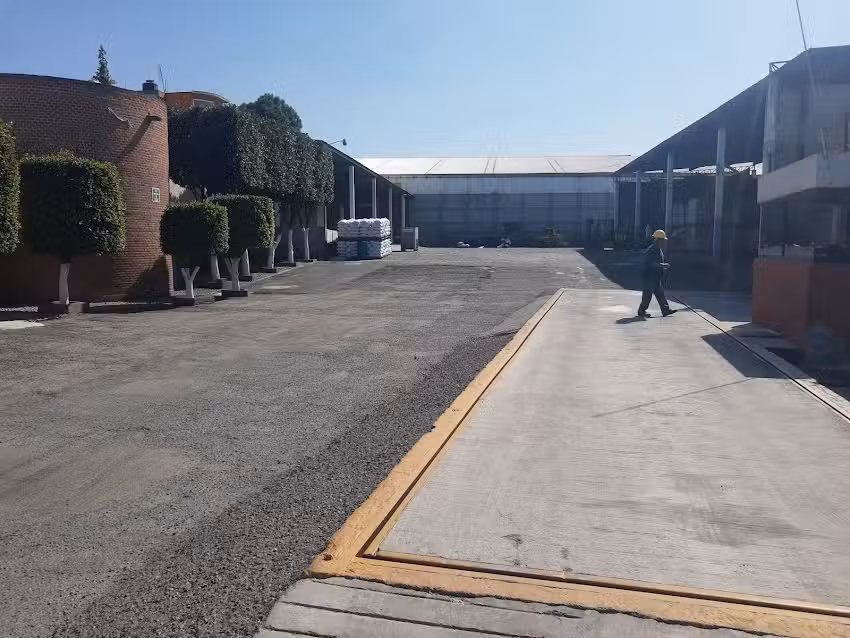 METAL&Uacute;RGICA DE XALOSTOC S.A. DE C.V. ALMAC&Eacute;N LOS REYES