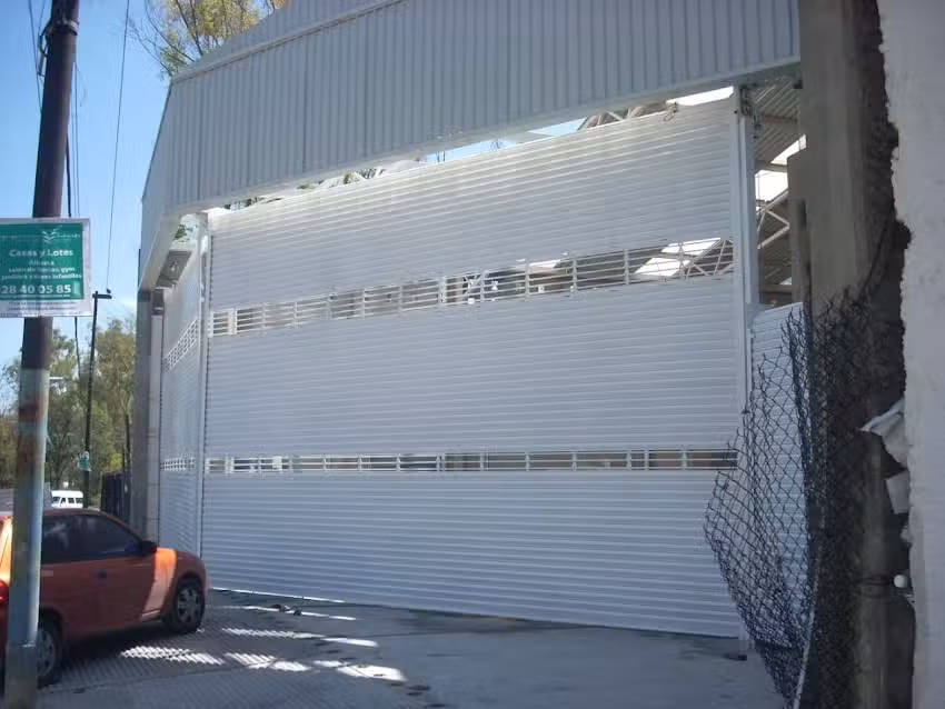 PUERTAS Y CORTINAS DE ACERO GRUPO MEDINA