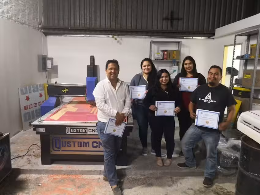 Qustom CNC de M&eacute;xico