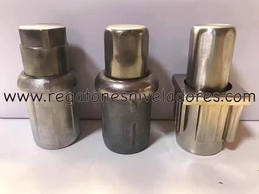 Regatones Niveladores de Acero Inoxidable