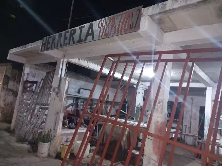 TALLER DE HERRER&Iacute;A