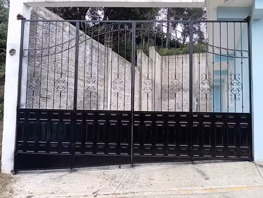 Taller de herrer&iacute;a CRUZ