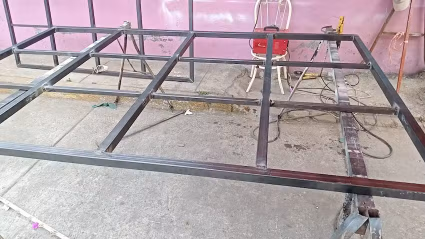 Taller de herrer&iacute;a franco