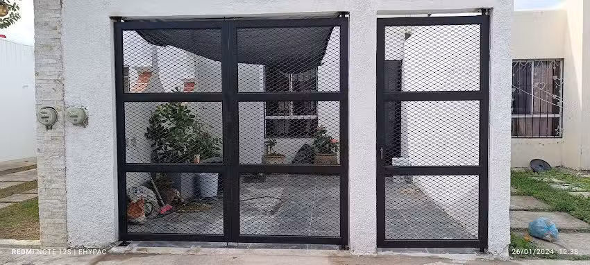 Taller de herrer&iacute;a y estructuras Met&aacute;licas WS