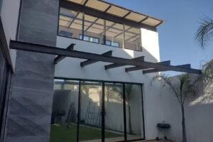 taller de herrer&iacute;a y soldadura