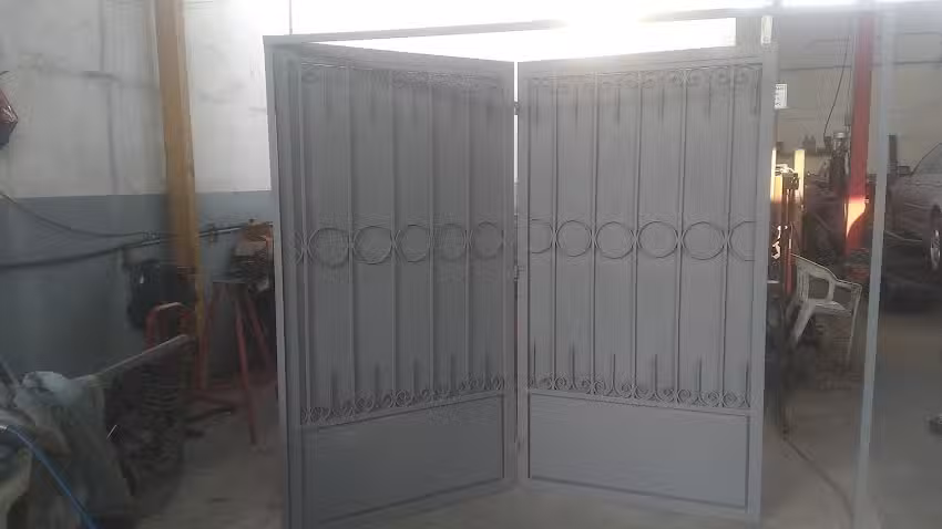 Taller de herrer&iacute;a y soldadura &ldquo;CRUZ&rdquo;