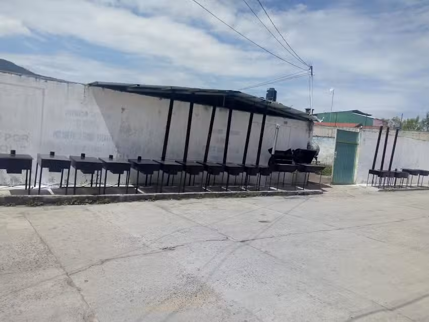 TALLER DE HERRERIA Y SOLDADURA GENERAL A. BERNAL