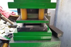 Taller de torno Grupo metalmecanico Siciliano