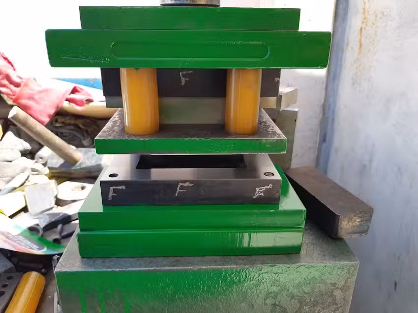 Taller de torno Grupo metalmecanico Siciliano