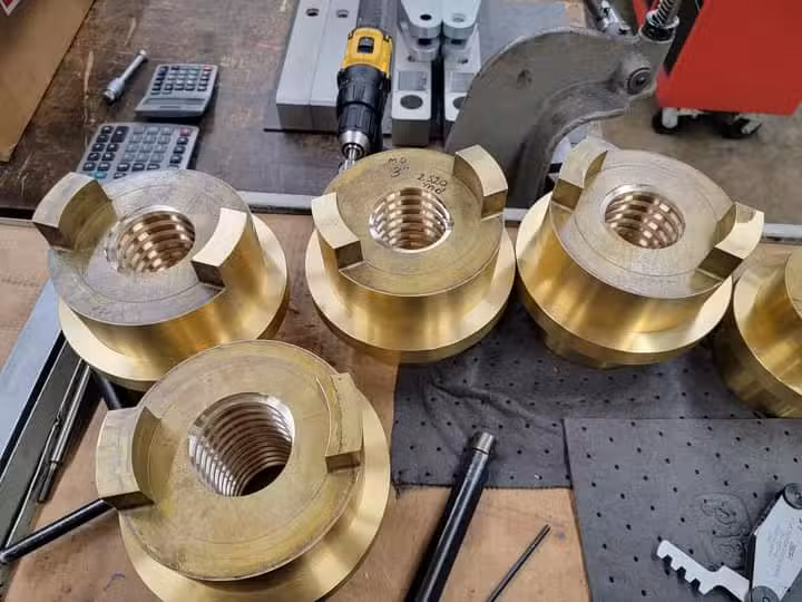 Taller de torno Maquinados y servicios industriales Daza