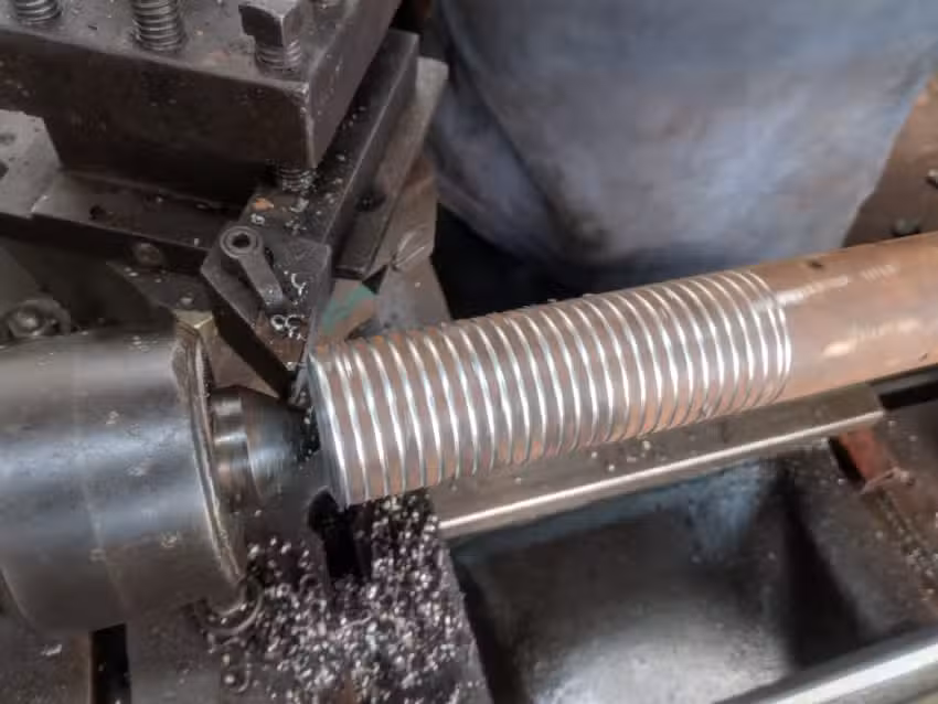 TORNO INDUSTRIAL DEL CAMPO