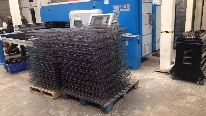 UG Metal Mec&aacute;nica