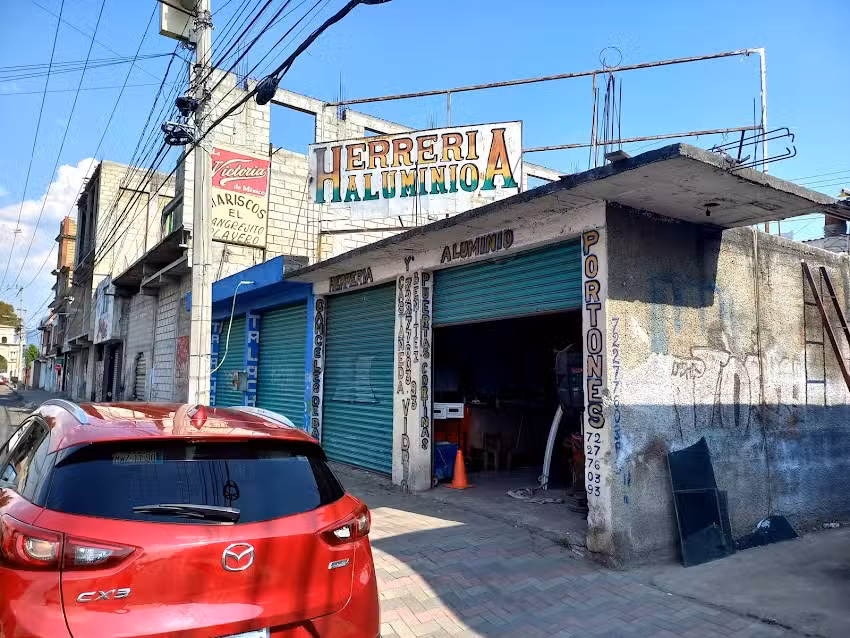 Vidrieria y Aluminio Casta&ntilde;eda Benites