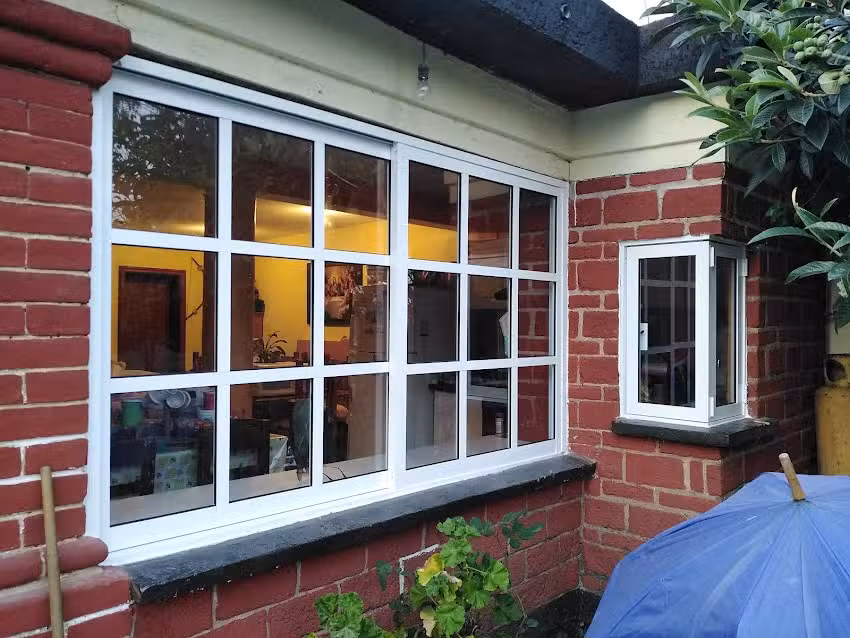 Vidrio, Aluminio y acero inoxidable Gamboa